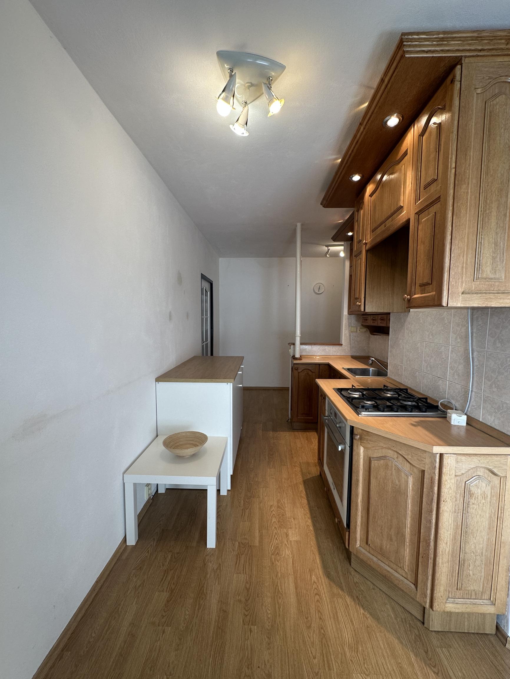 NEWDAY | NA PRENÁJOM | 2-izbový slnečný byt s 2 balkónmi | SNP | 59 m²